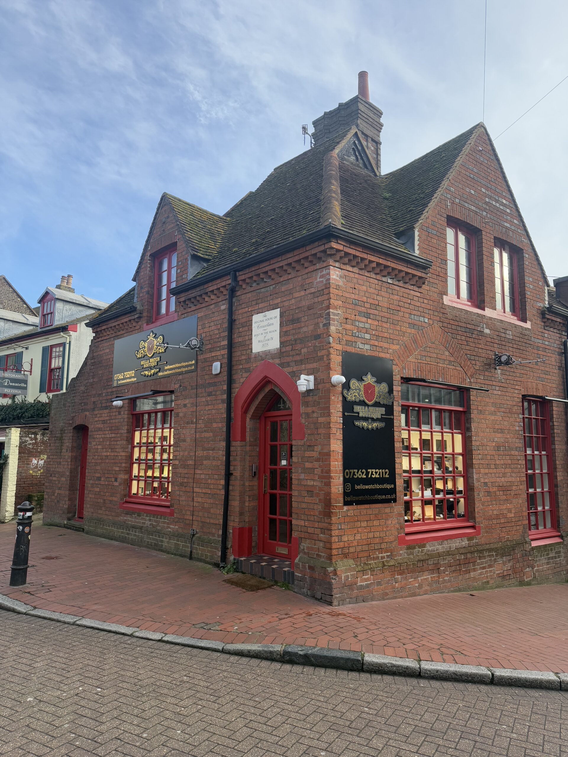 Bella Watch Boutique Outside