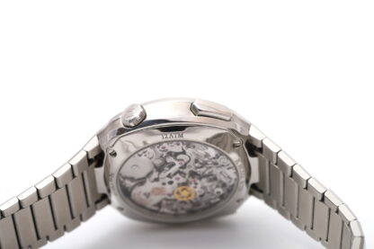 H Moser & Cie Streamliner Flyback Chronograph 42mm 6902-1201 Blue Men’s Watch - Image 17