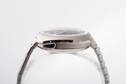 H Moser & Cie Streamliner Flyback Chronograph 42mm 6902-1201 Blue Men’s Watch - Image 7