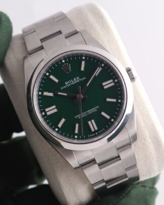 Rolex Oyster Perpetual 41 mm 2023 Green Dial 124300 Men's Watch